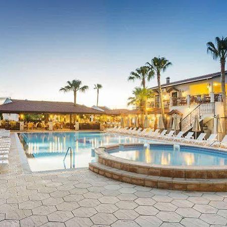 Almond Holiday Village & Hotel Karavas  Exteriér fotografie